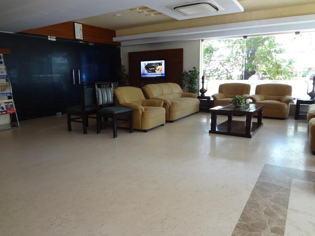 Hotel Budhil Park Visakhapatnam Buitenkant foto
