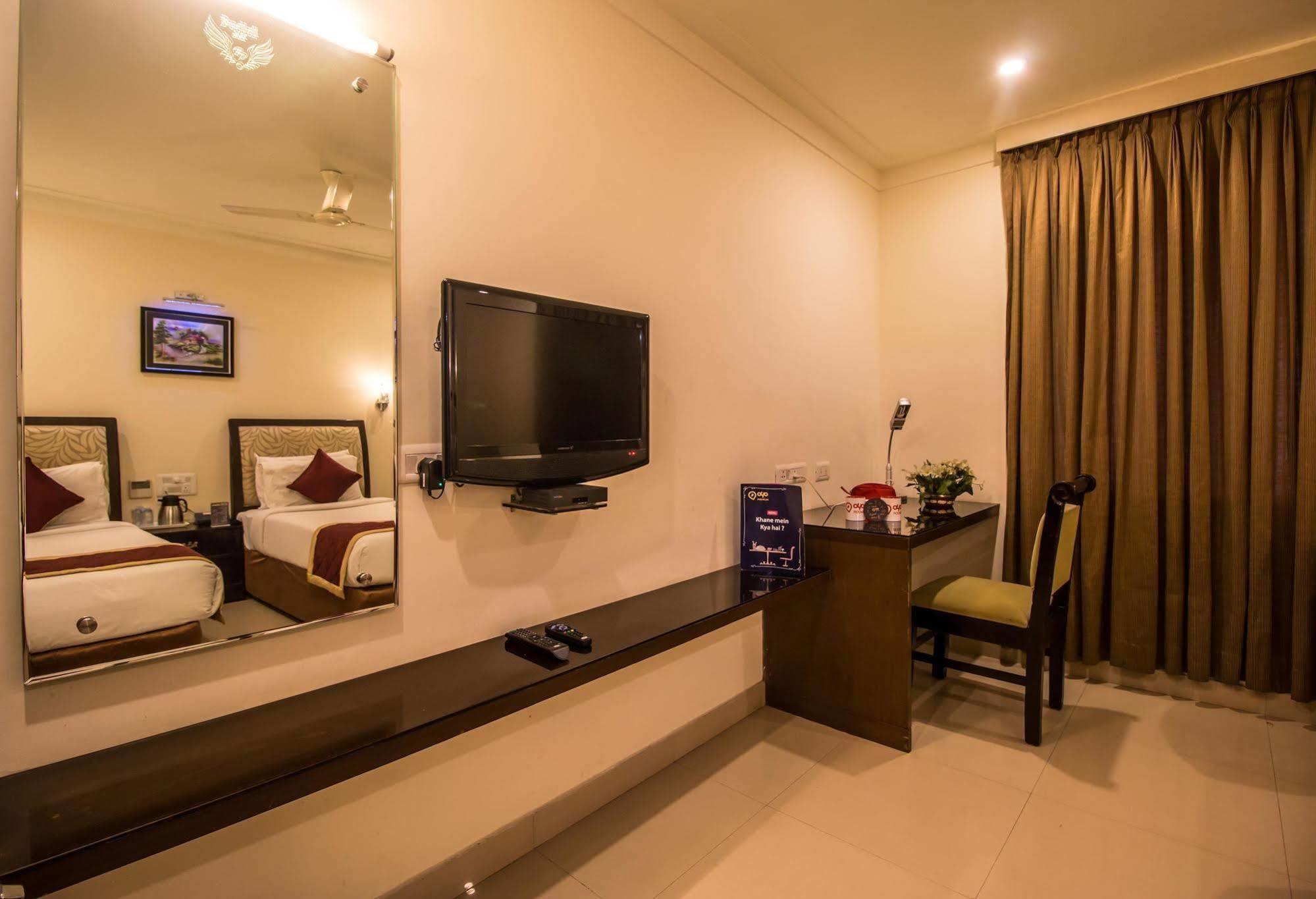Hotel Budhil Park Visakhapatnam Buitenkant foto