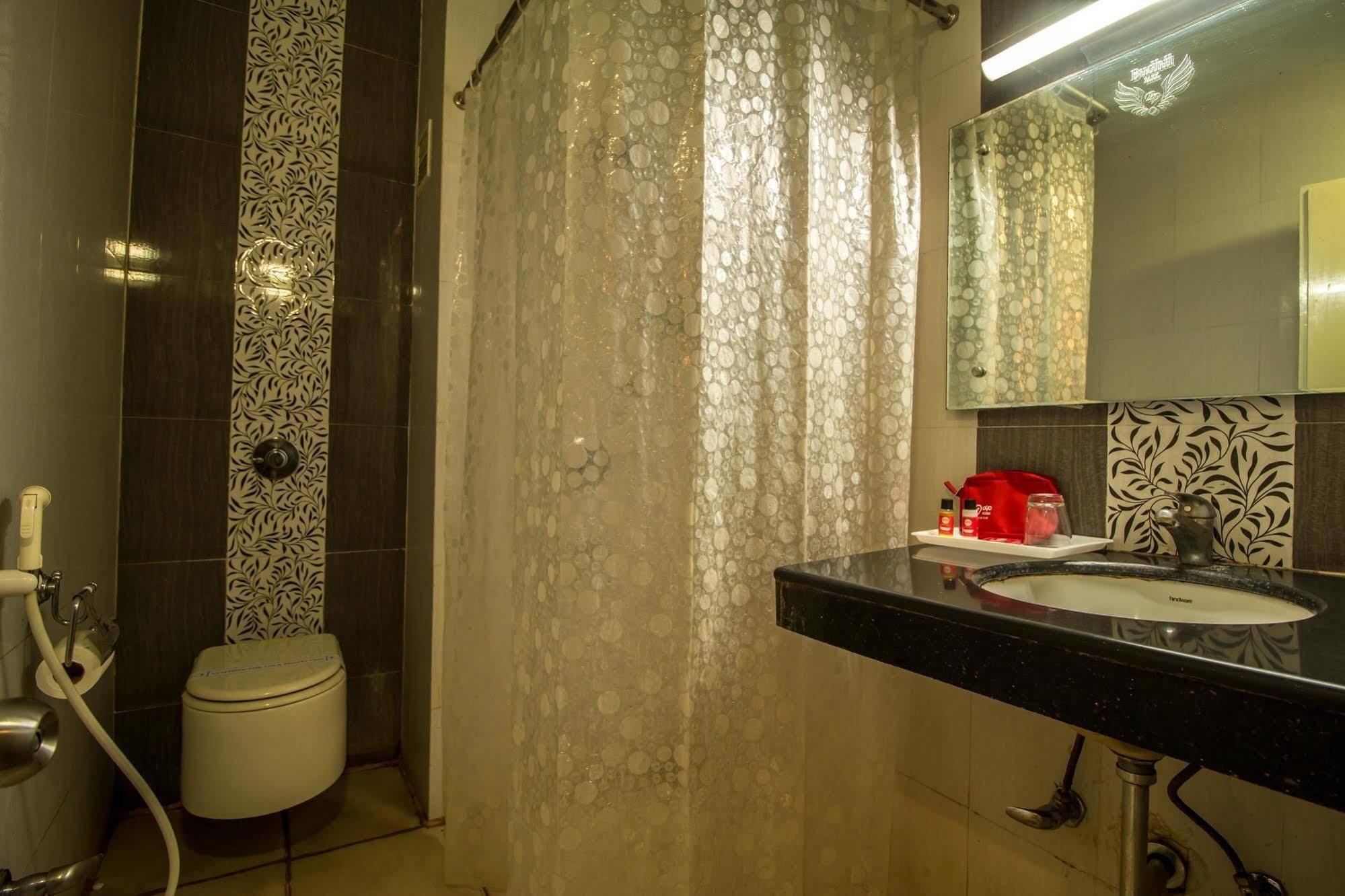 Hotel Budhil Park Visakhapatnam Buitenkant foto