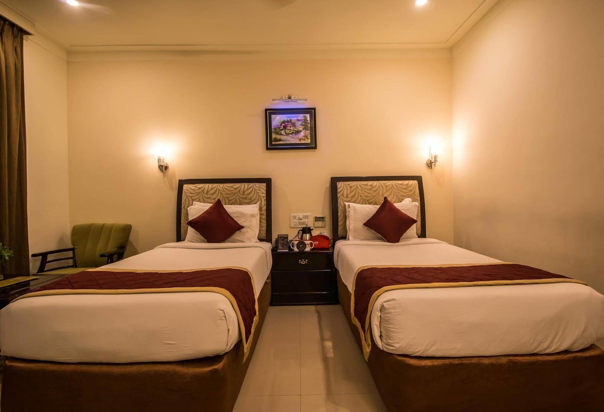 Hotel Budhil Park Visakhapatnam Buitenkant foto
