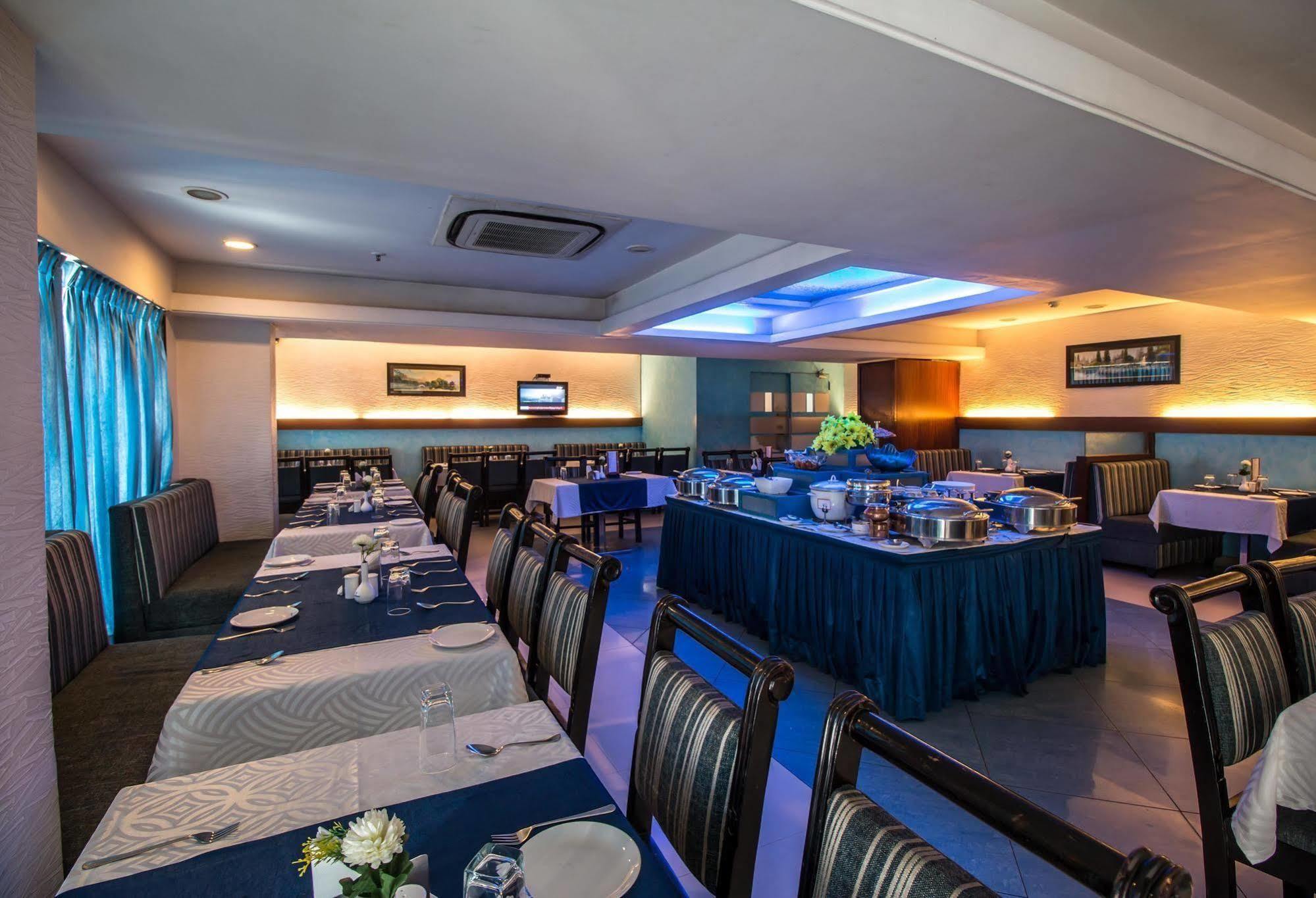 Hotel Budhil Park Visakhapatnam Buitenkant foto