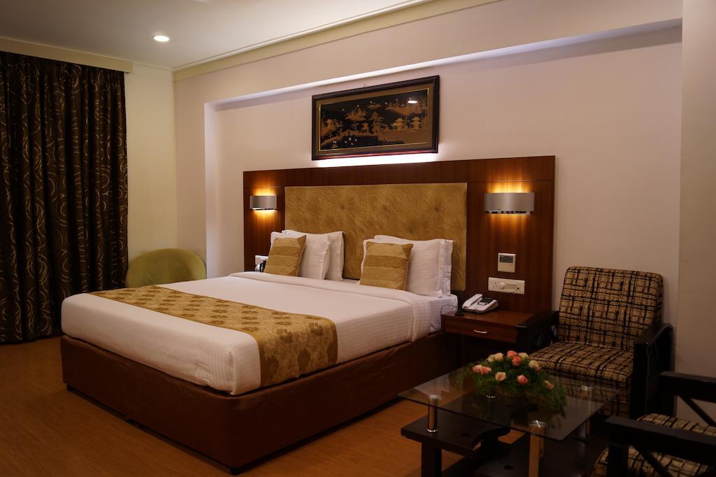 Hotel Budhil Park Visakhapatnam Buitenkant foto
