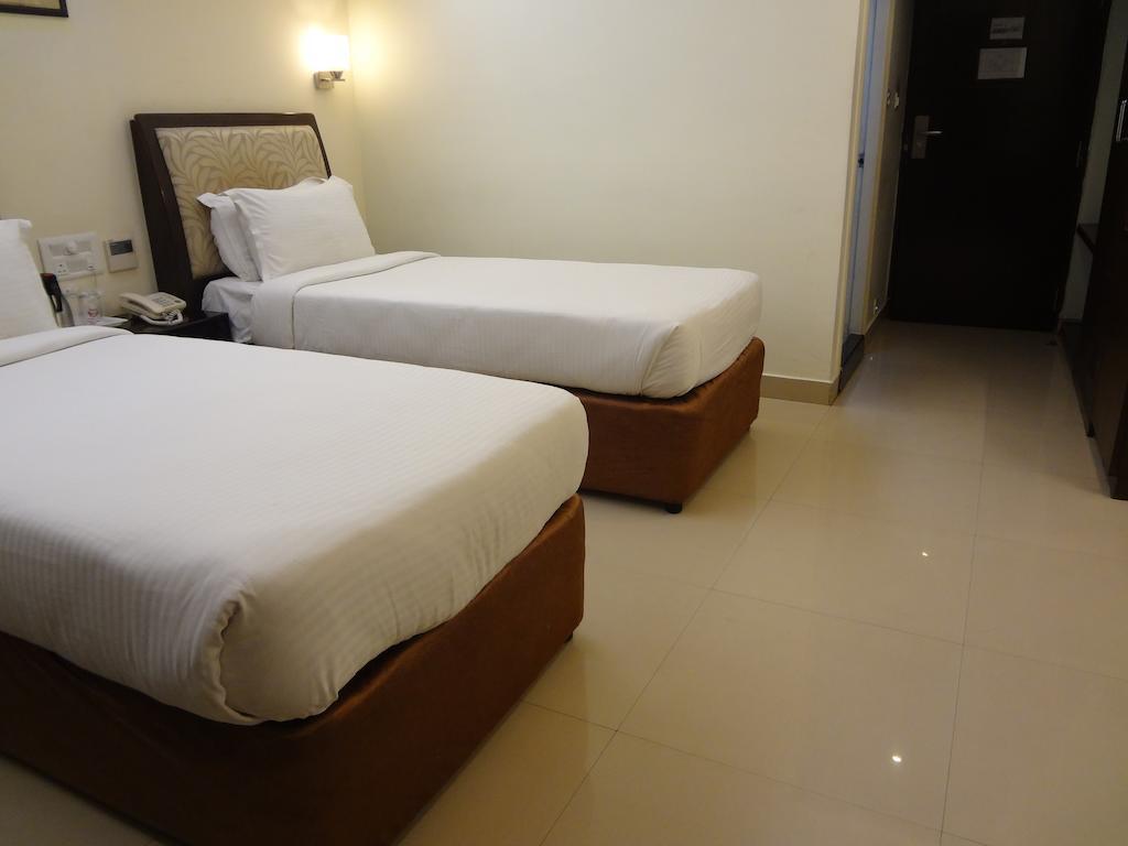 Hotel Budhil Park Visakhapatnam Buitenkant foto