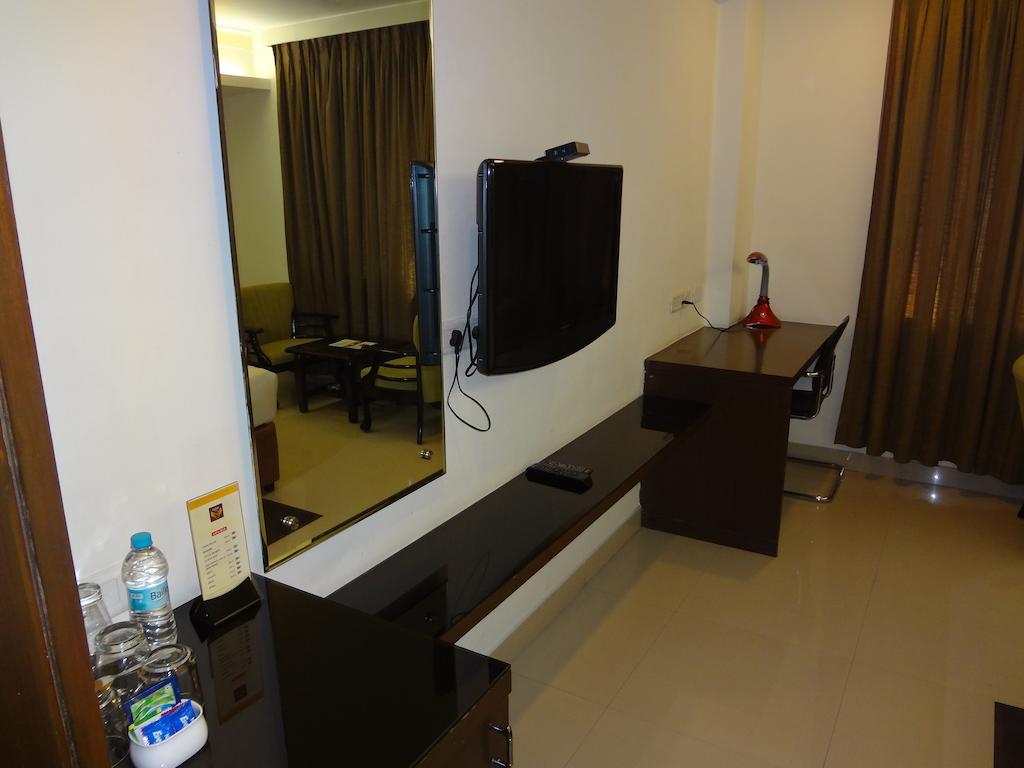 Hotel Budhil Park Visakhapatnam Buitenkant foto
