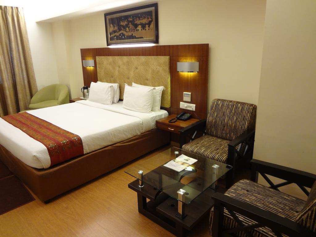 Hotel Budhil Park Visakhapatnam Buitenkant foto